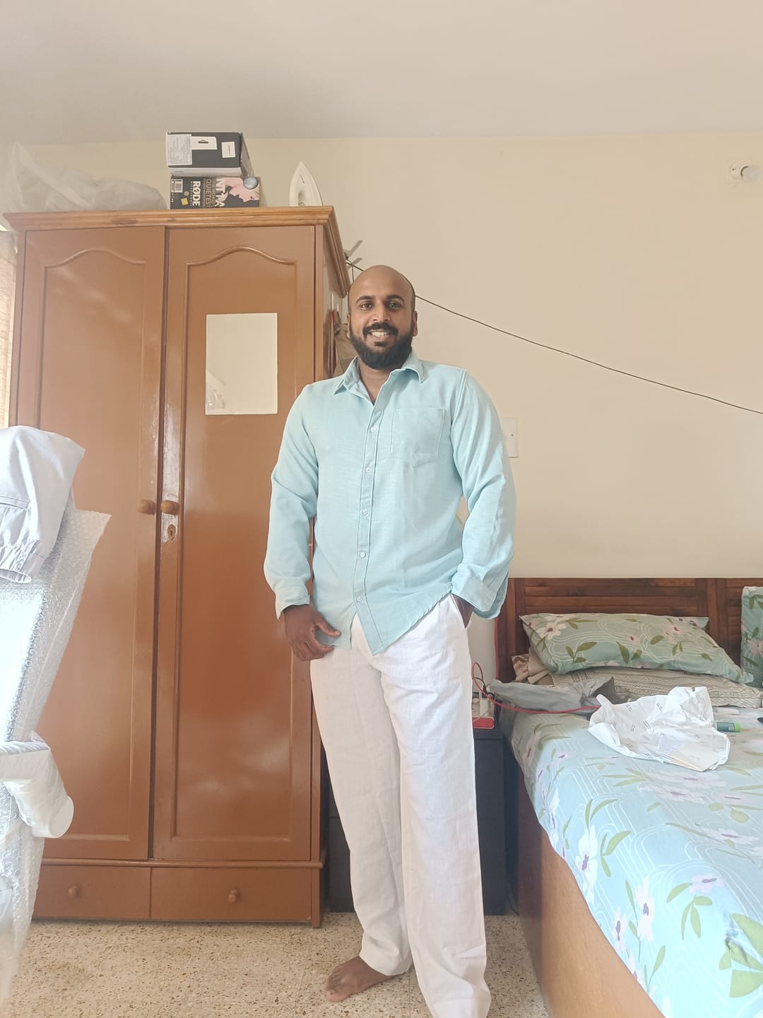 Customer photo review of Men White Linen Blend Straight Pant
