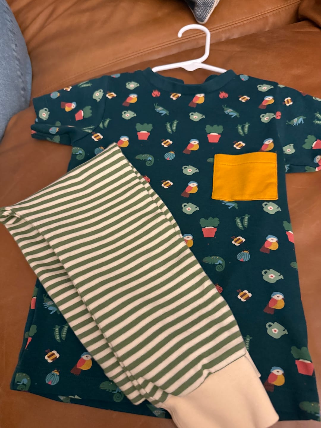 Customer photo review of Spring Garden Organic T Shirt & Jogger Playset