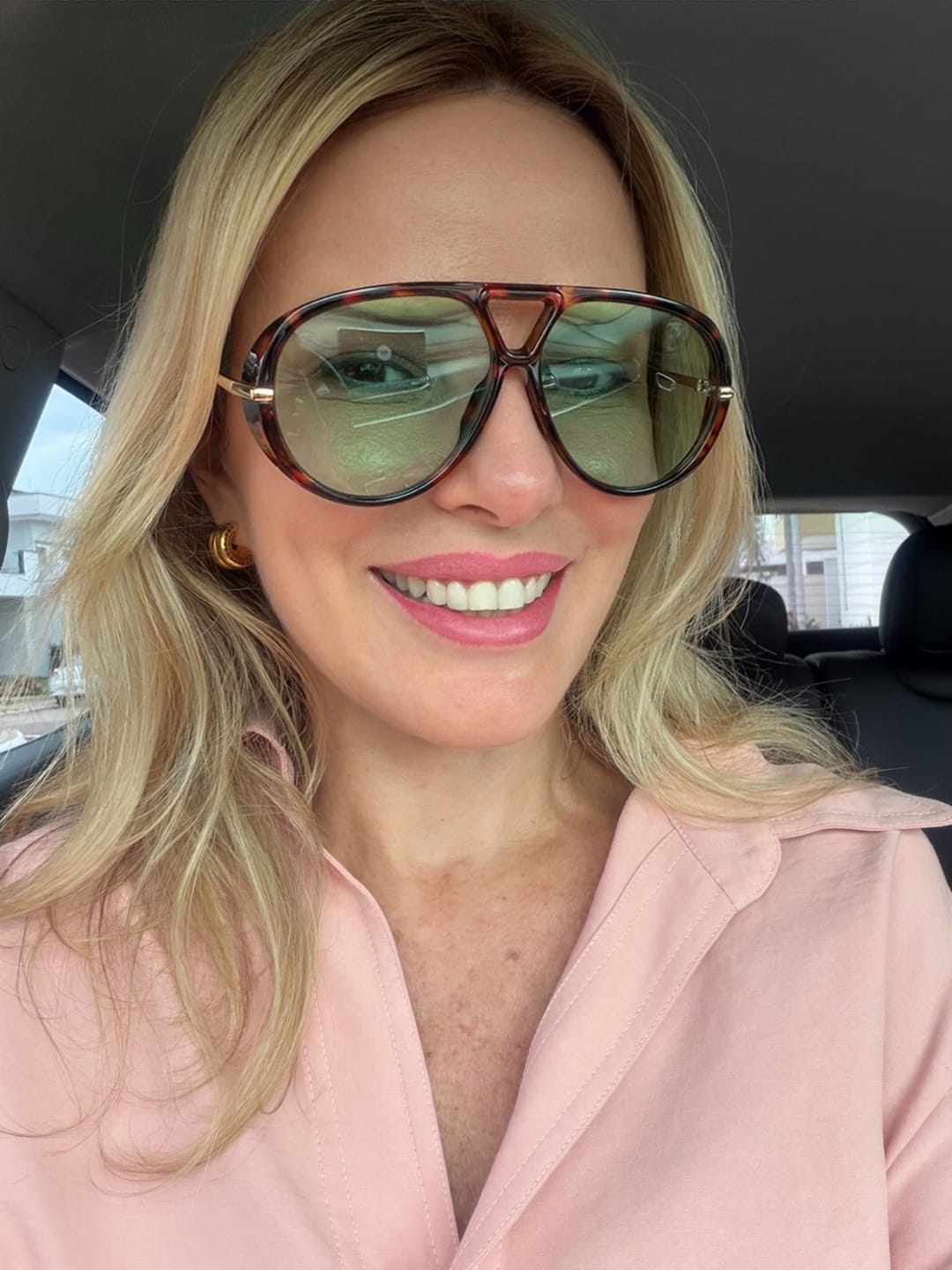 Customer photo review of Óculos Tropea Edição Limitada