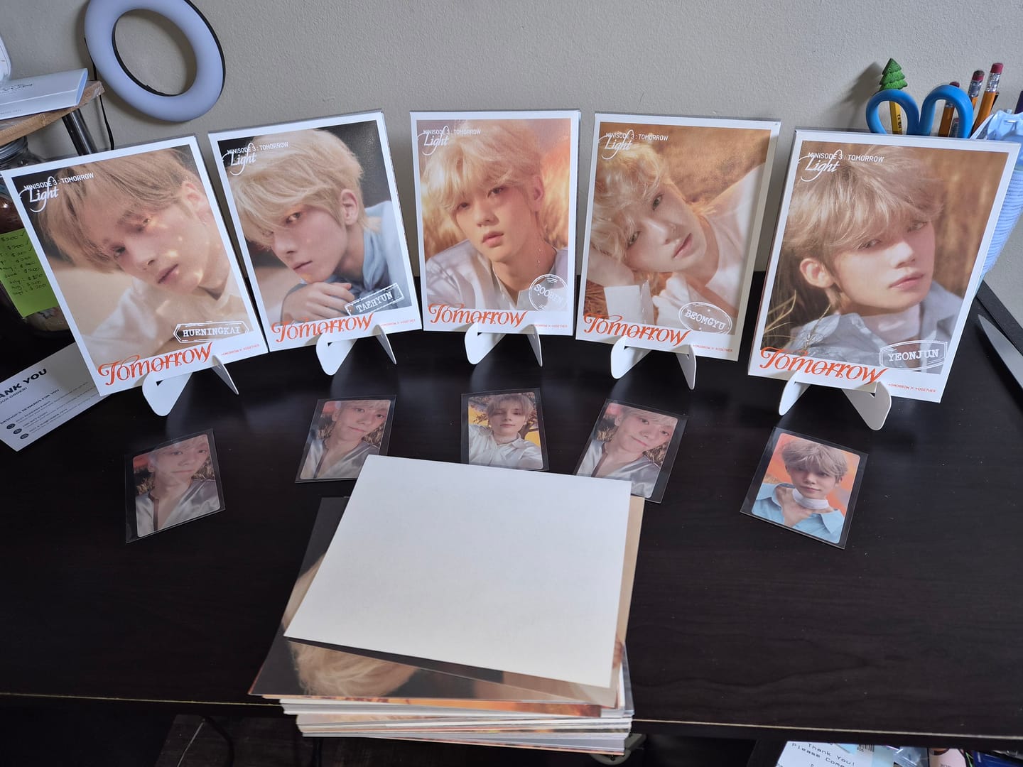 Customer photo review of TOMORROW X TOGETHER - 6th Mini Album minisode 3: TOMORROW (Light Ver.)