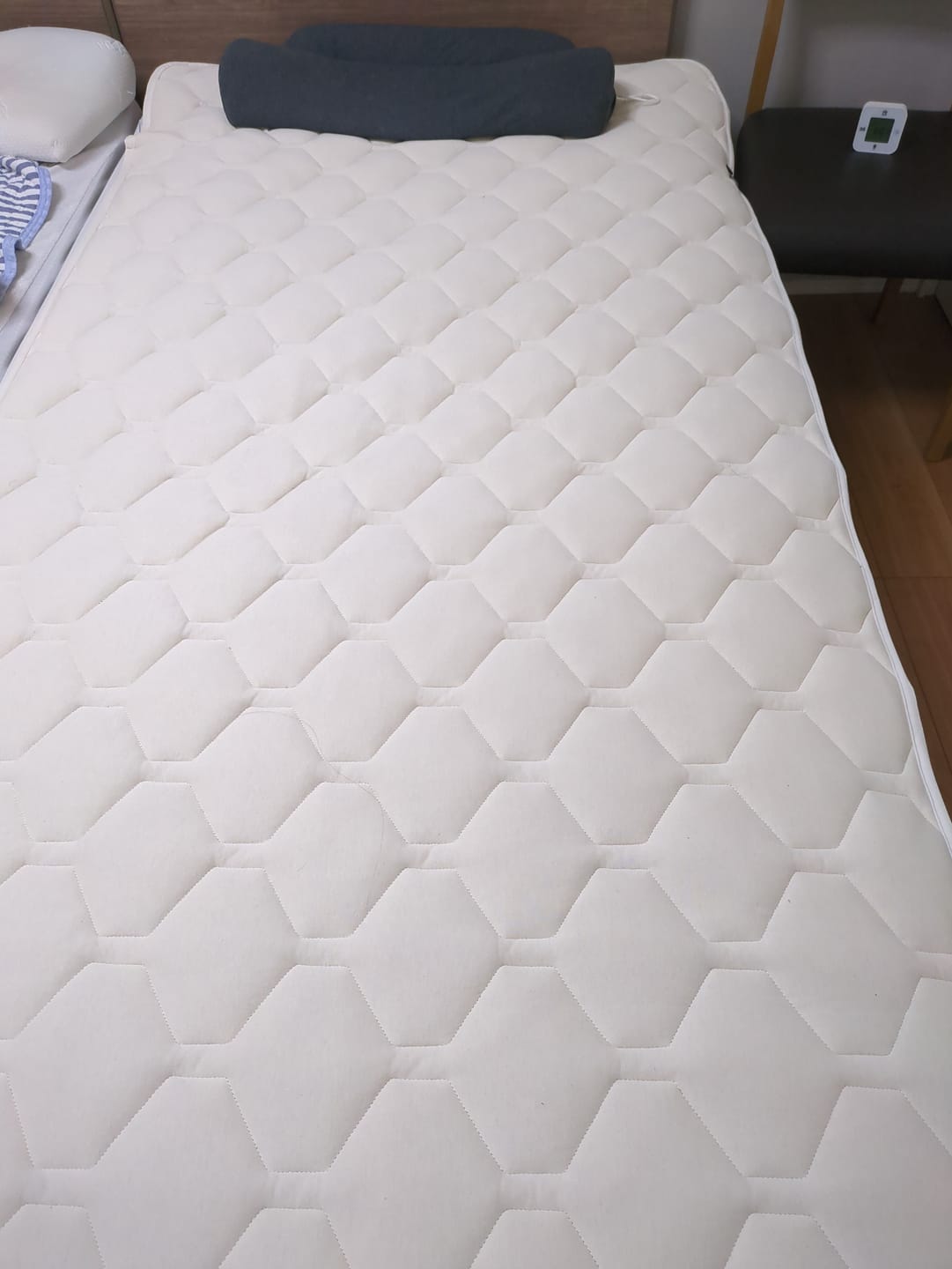 Customer photo review of SLEEP HEXAGON　ホルミシス敷パッド