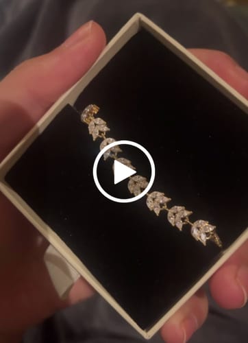 Customer video review of Crystal Leaves Armband 14K Vergoldet
