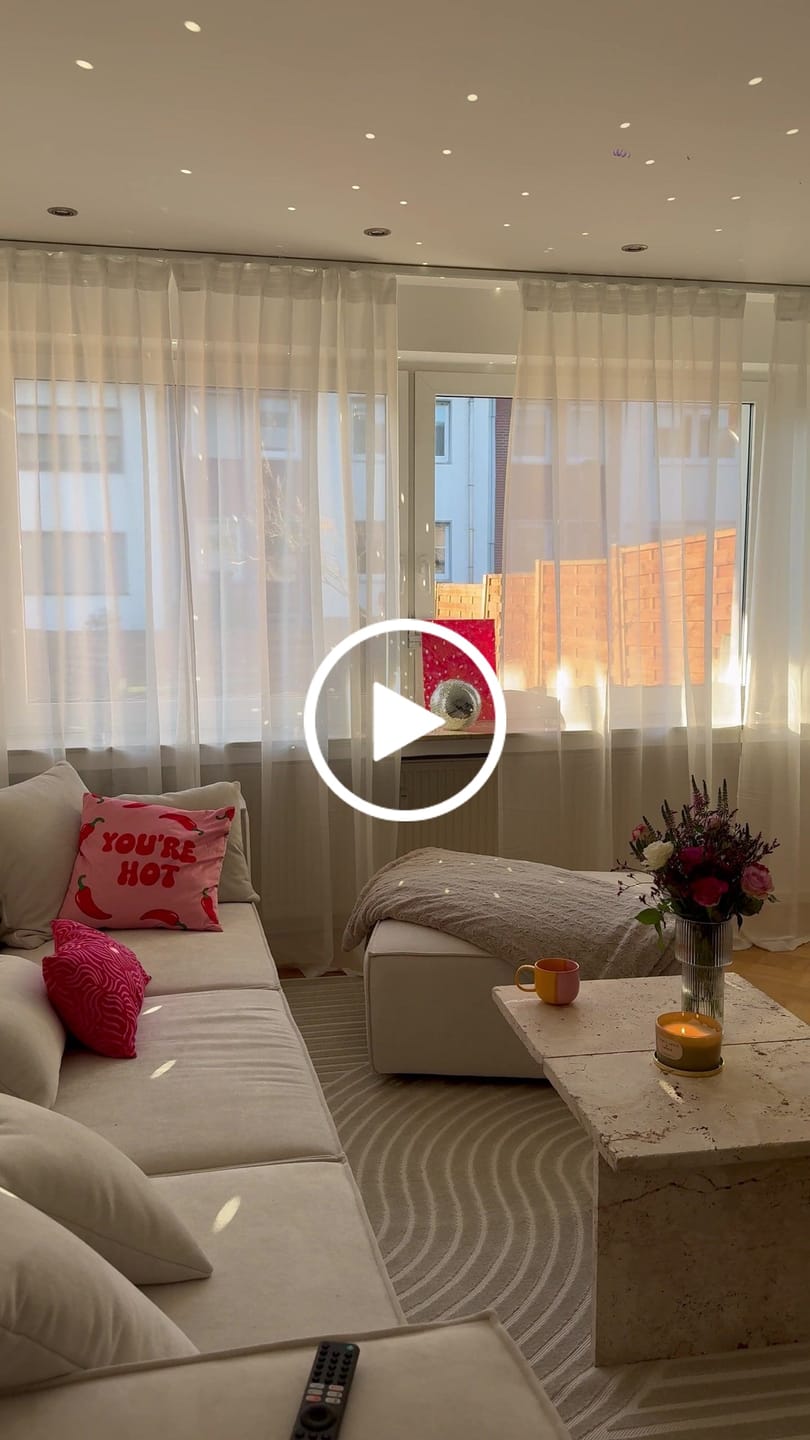 Customer video review of Aufbauservice