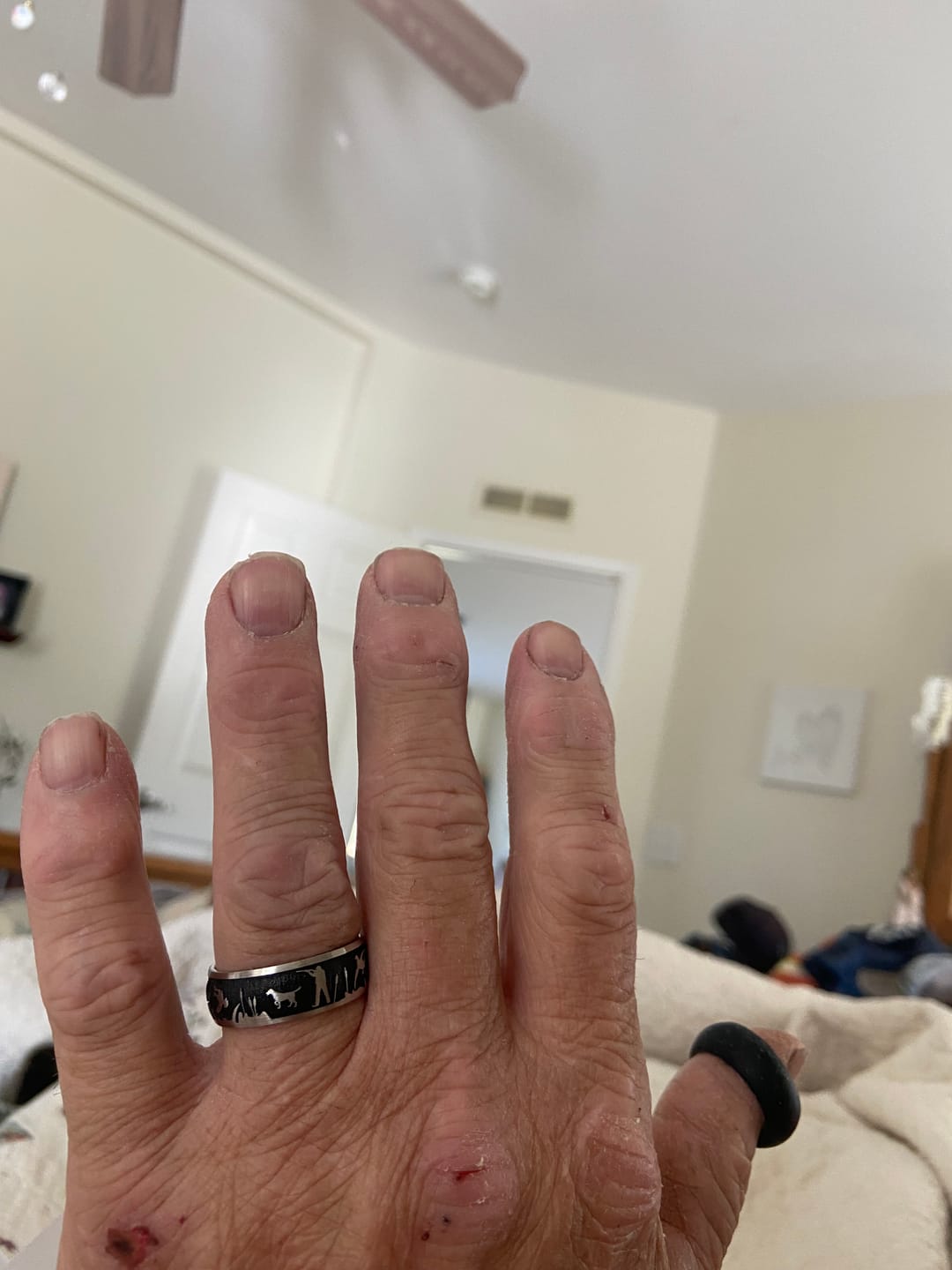Customer photo review of Laser Carved Duck Hunt Scenery Ring - 8mm Cobalt