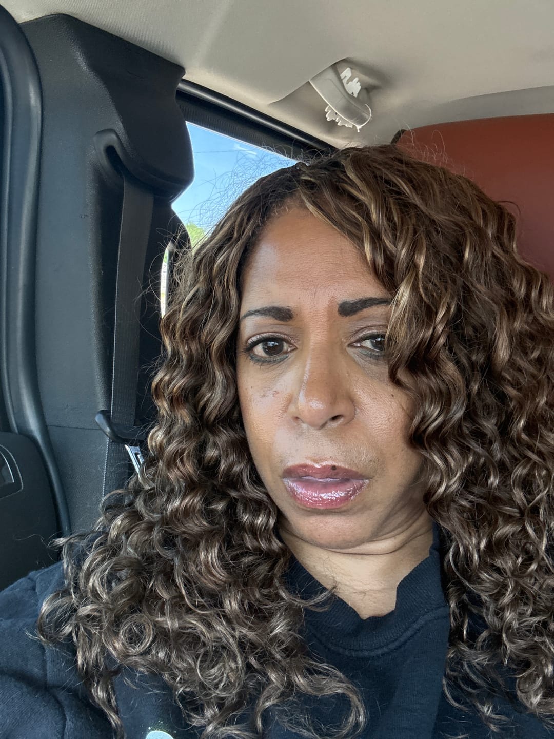 Customer photo review of #4/27/30 Mix Color Blend Loose Deep Wave Human Crochet Hair