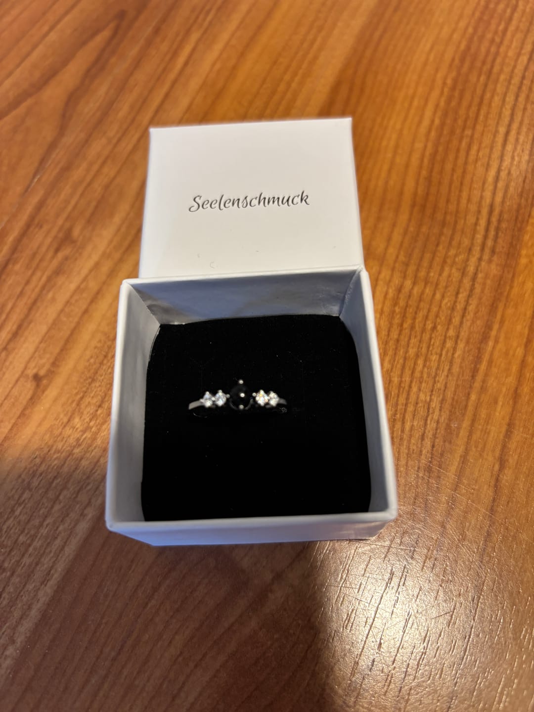 Customer photo review of Obsidian Ring - Perlenschliff rund