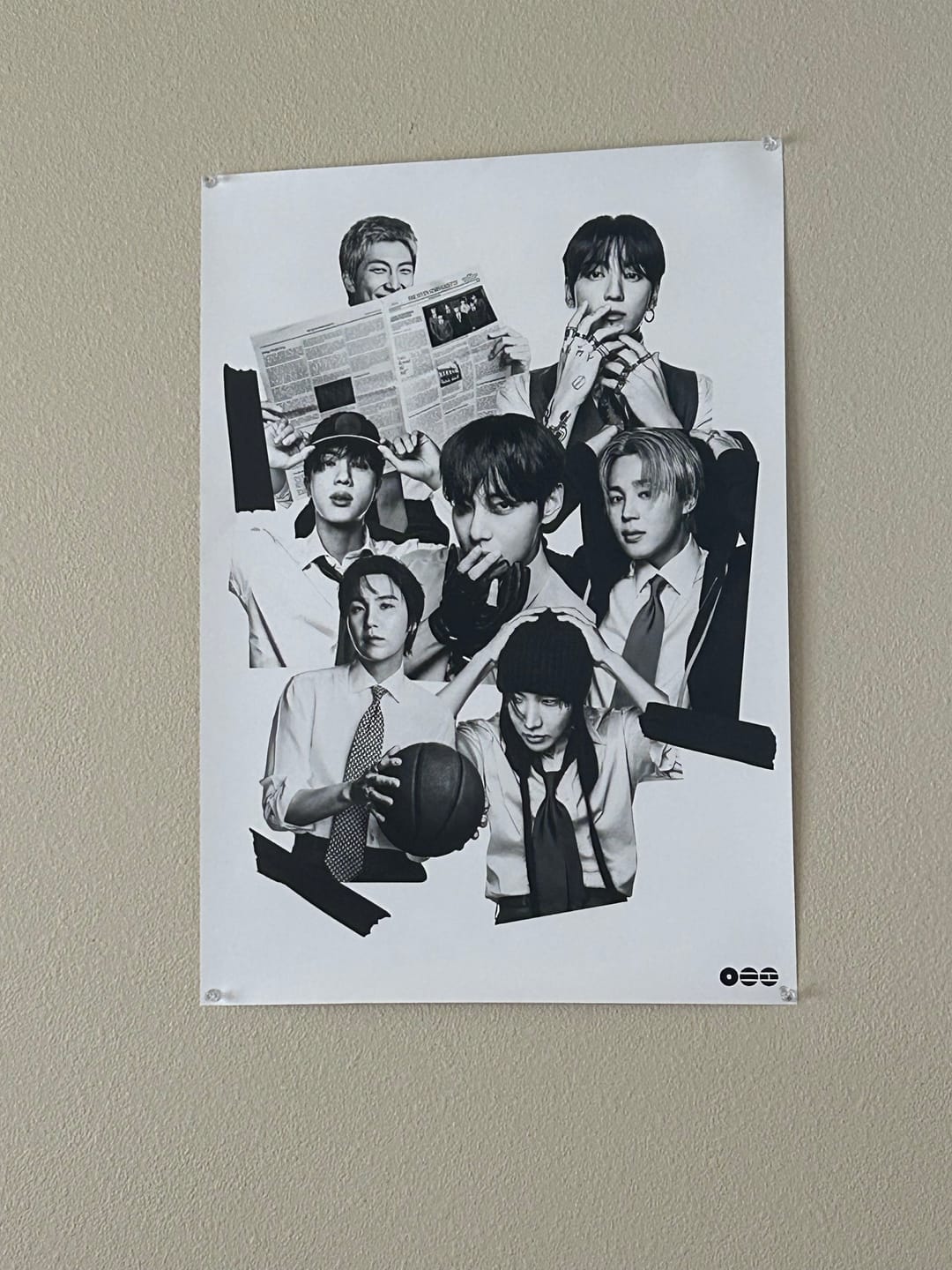Customer photo review of BTS - ARIRANG OFFICIAL MD POSTER