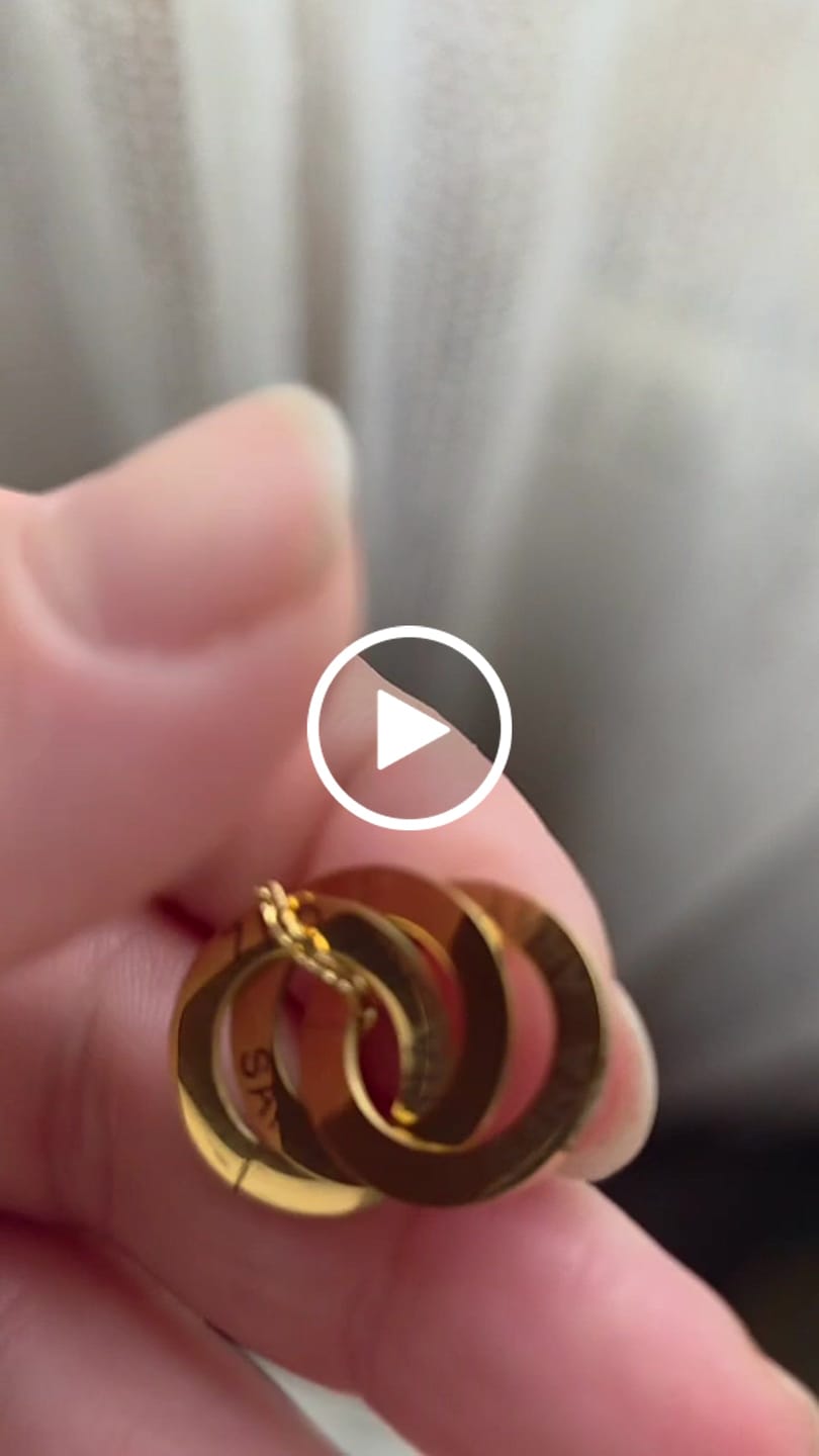 Customer video review of Collar Amity - Personalizado