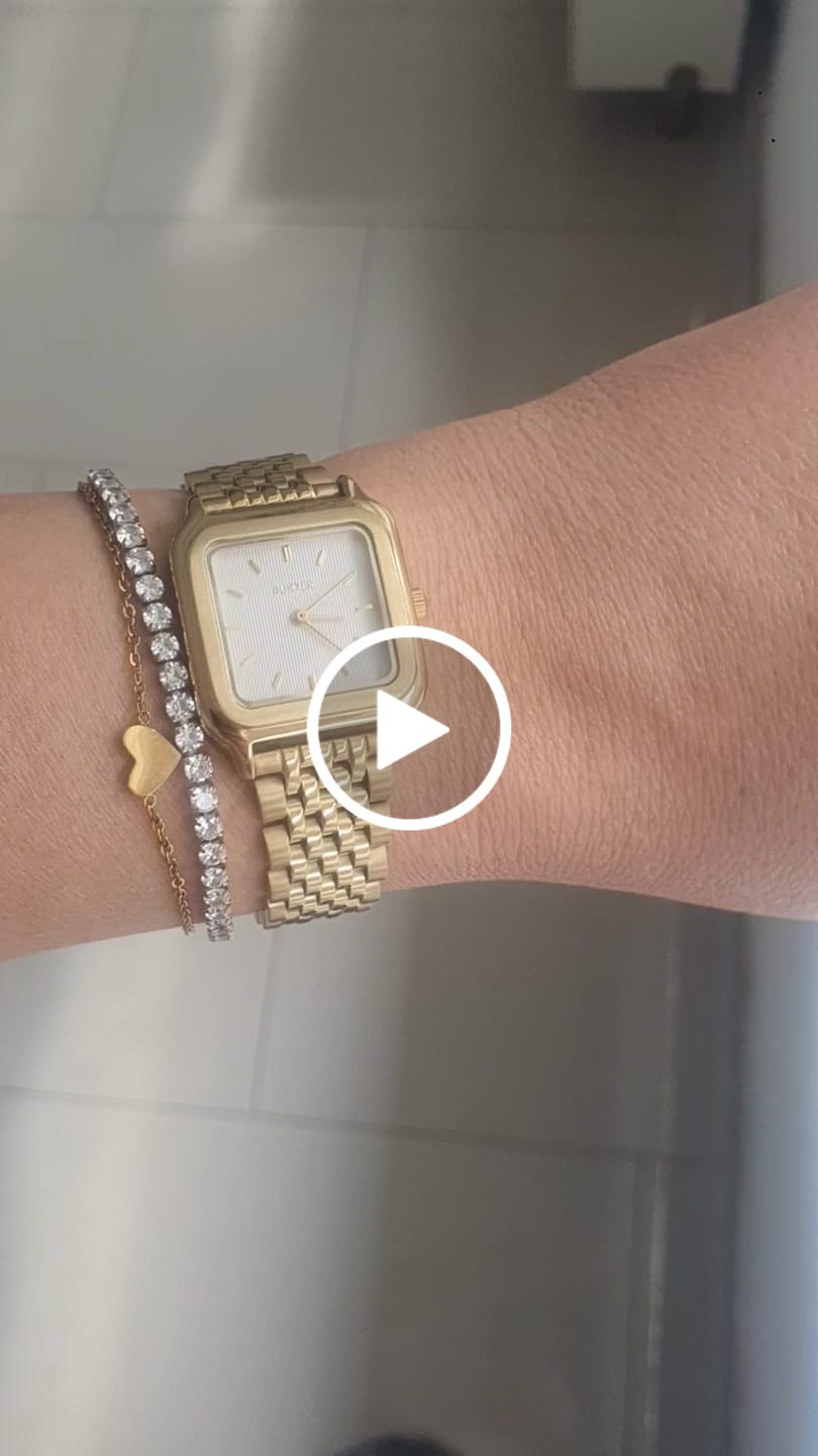 Customer video review of Ava Gold Bracelet