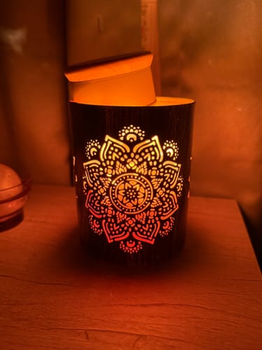 Customer photo review of Handcrafted Mandala Himalayan Salt Therapy Lamp
