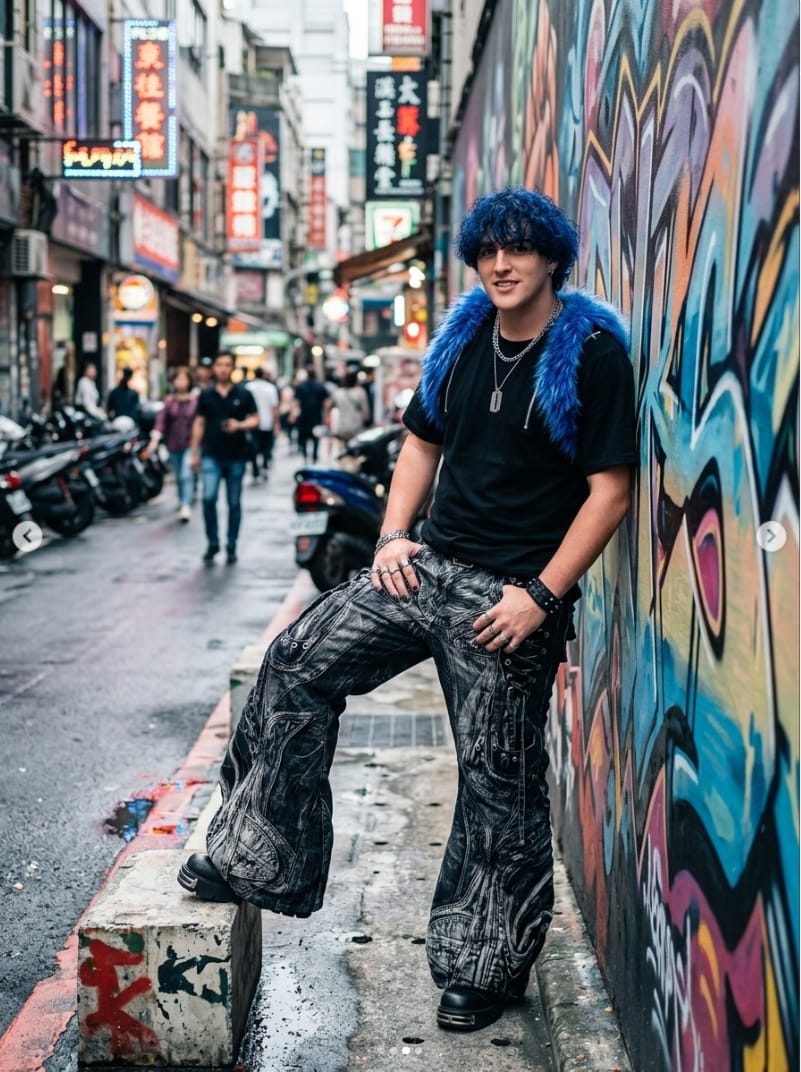 Customer photo review of Deconstructed Exaggerated Flared Patchwork Jeans In Black