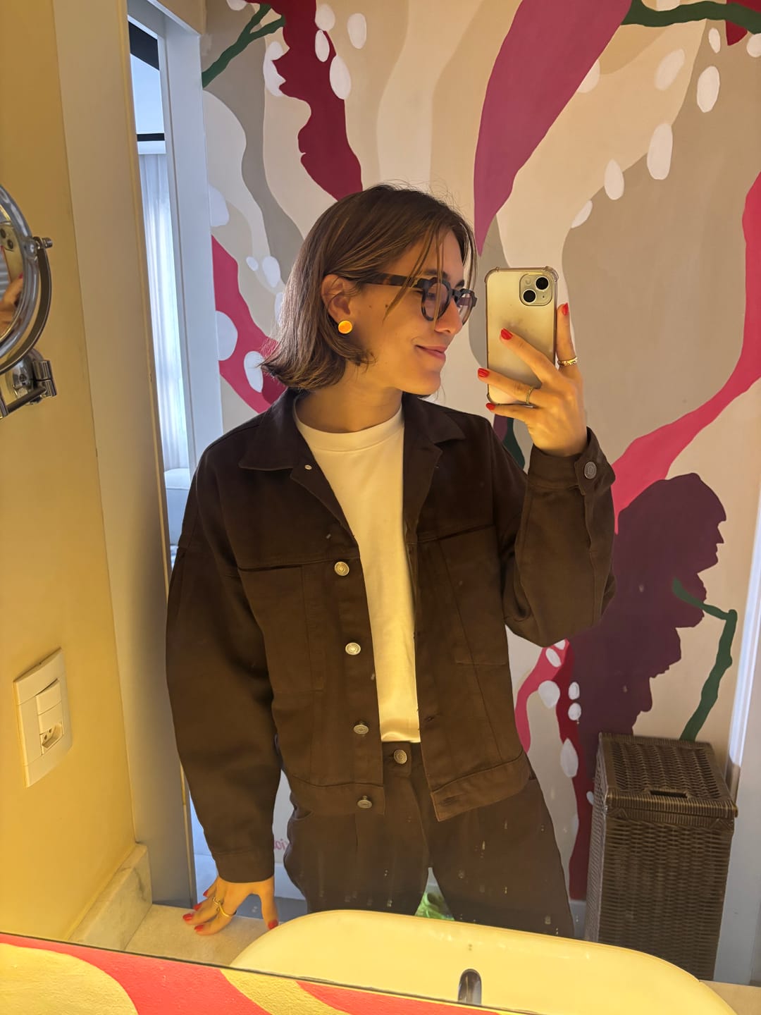 Customer photo review of Jaqueta Jeans Oversized Andiroba Marrom Escuro