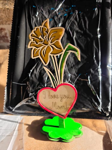 Customer photo review of Mothers Day flowers table decor 6 bundle laser cut svg file