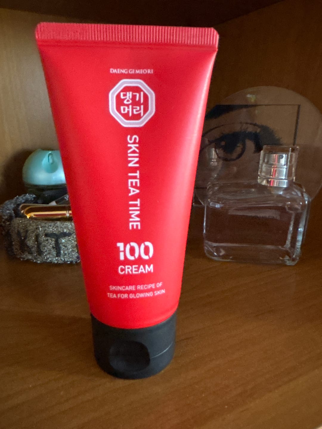Customer photo review of Хидратиращ крем Шизандра против бръчки с фитоестрогени Doori Skin Tea Time 100 Cream