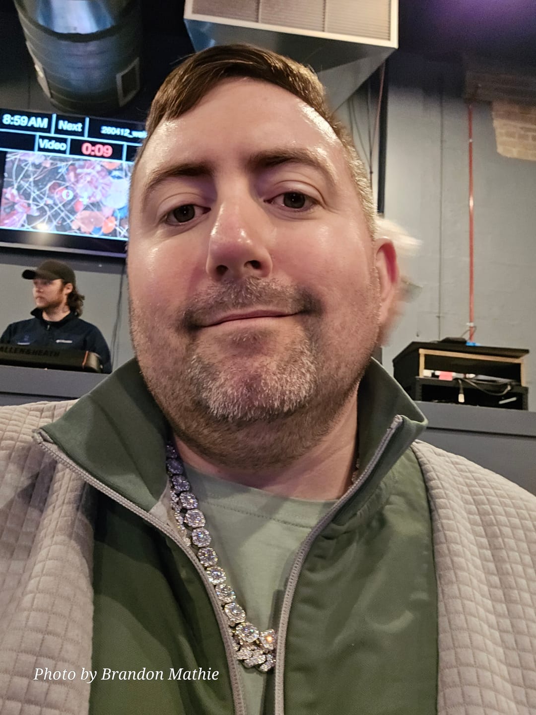 Customer photo review of Netto Quarter Zip- Sleet