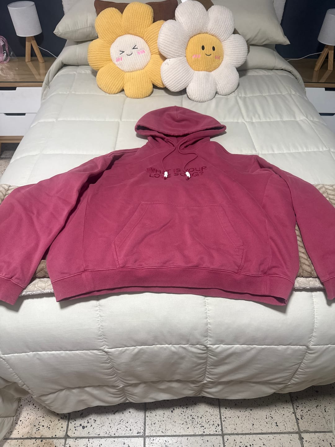 Customer photo review of [2ND PRE-ORDER] BTS - ARIRANG OFFICIAL MD HOODIE RED