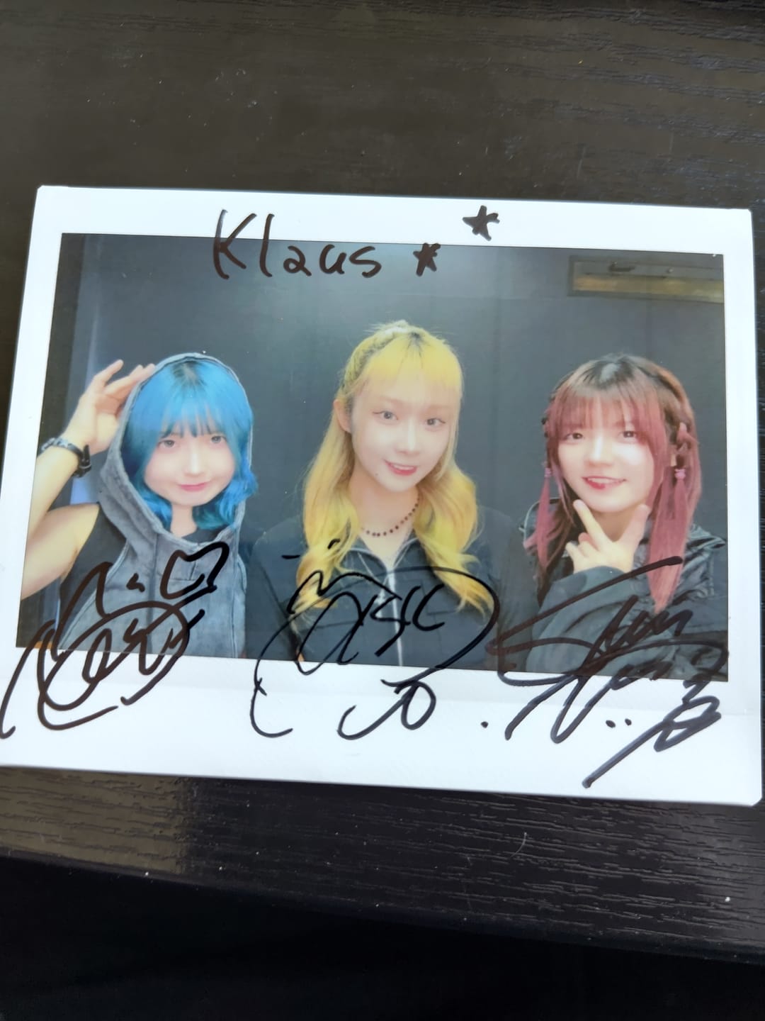 Customer photo review of TRiDENT "ONLINE BROMIDE" Autographed Cheki Polaroid Photo (With Your Custom Name) - All Members