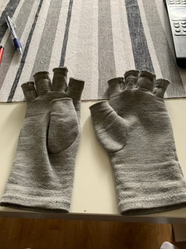 Customer photo review of BambuSleeve™ Kompressionshandskar
