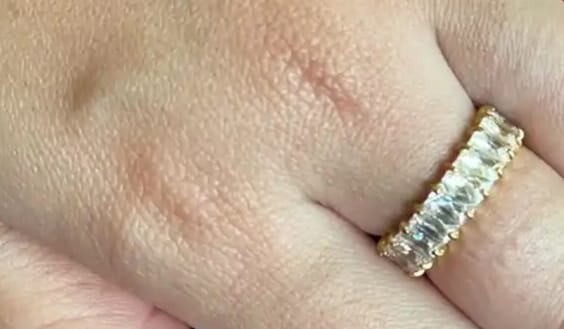 Customer photo review of Radiant White Stone Band Ring