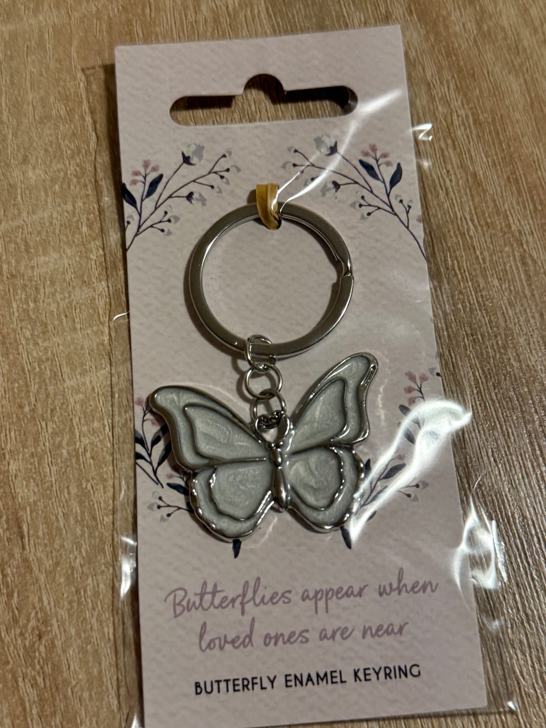 Customer photo review of Schmetterling Schlüsselanhänger – Symbol für Wandel & Neubeginn