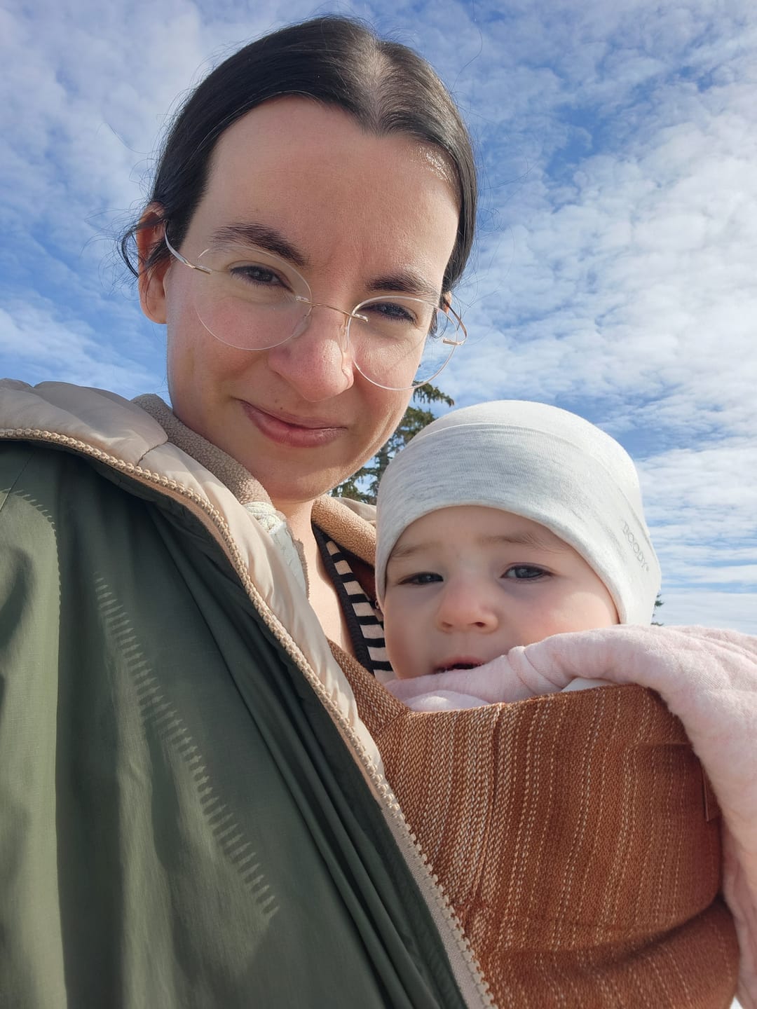 Customer photo review of Porte-bébé TREK 2.0 | Caramel