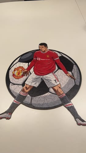 Customer photo review of Cristiano Ronaldo - Wooden Puzzle