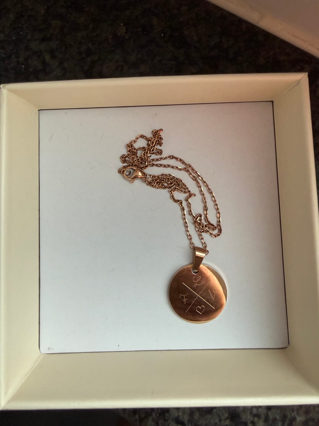 Customer photo review of Halskette Initialen