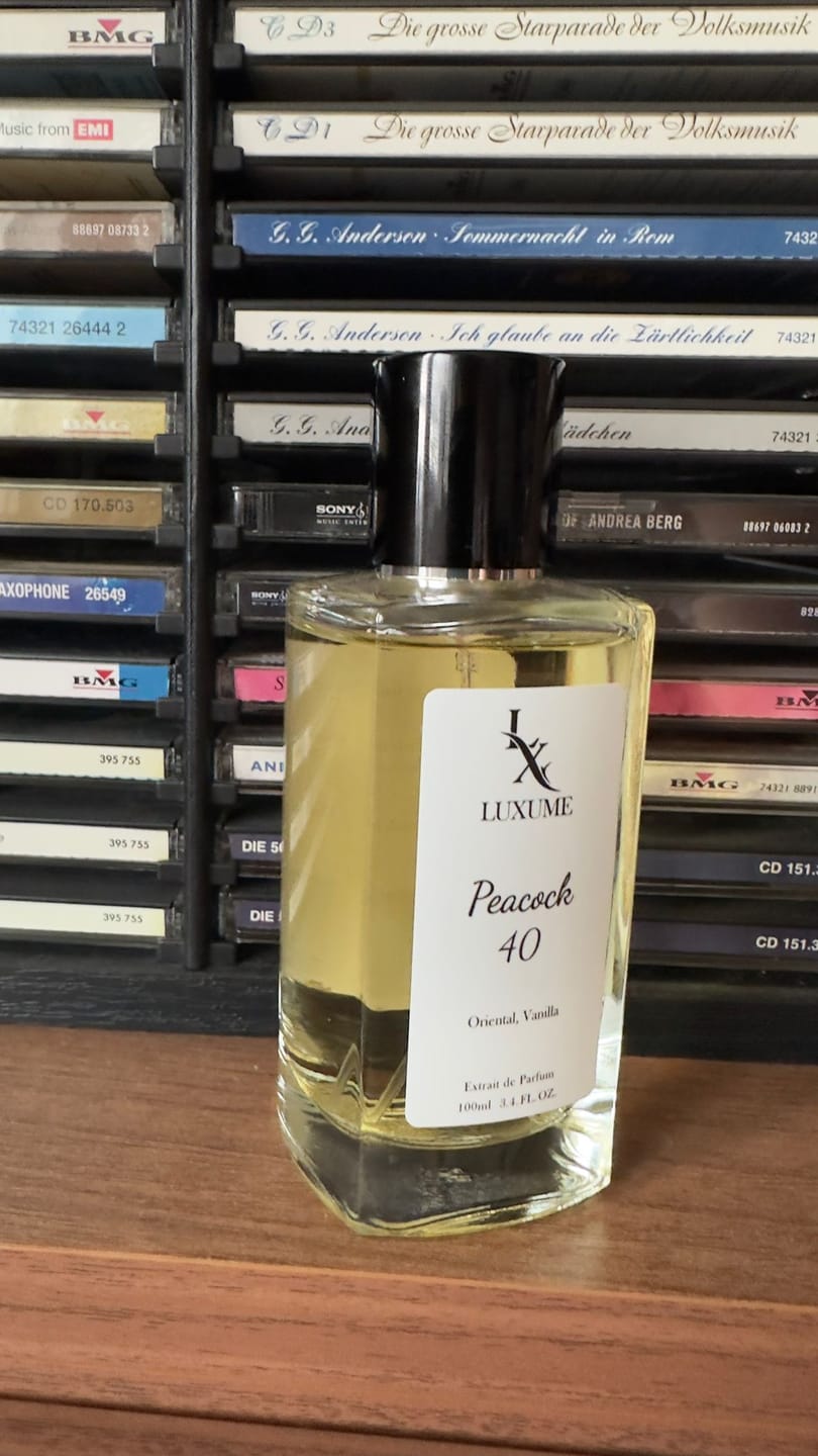 Customer photo review of #40 Peacock | Inspired by Kilian Angels' Share