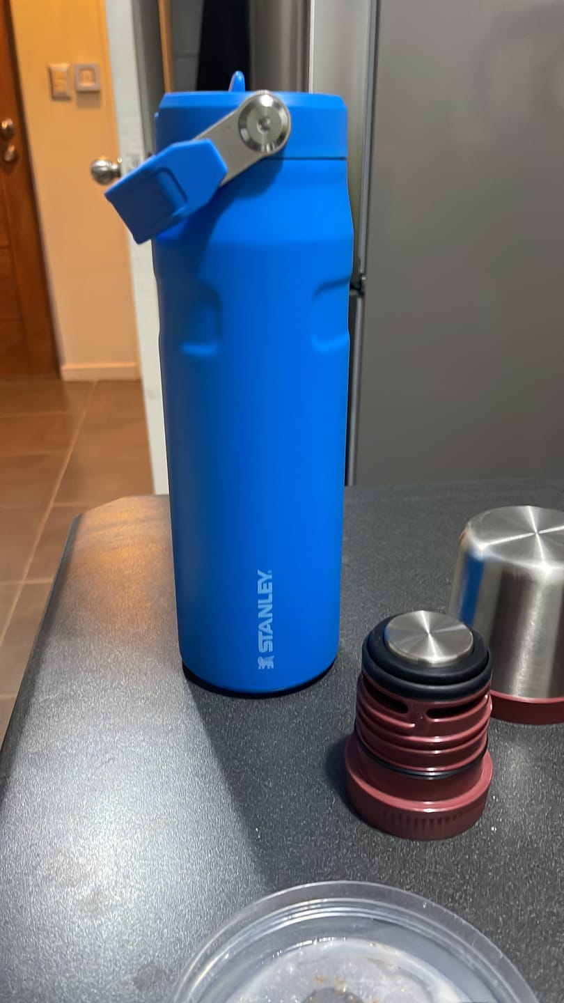 Customer photo review of Botella Térmica Stanley Flip Straw Aerolight Azure| 710 ml