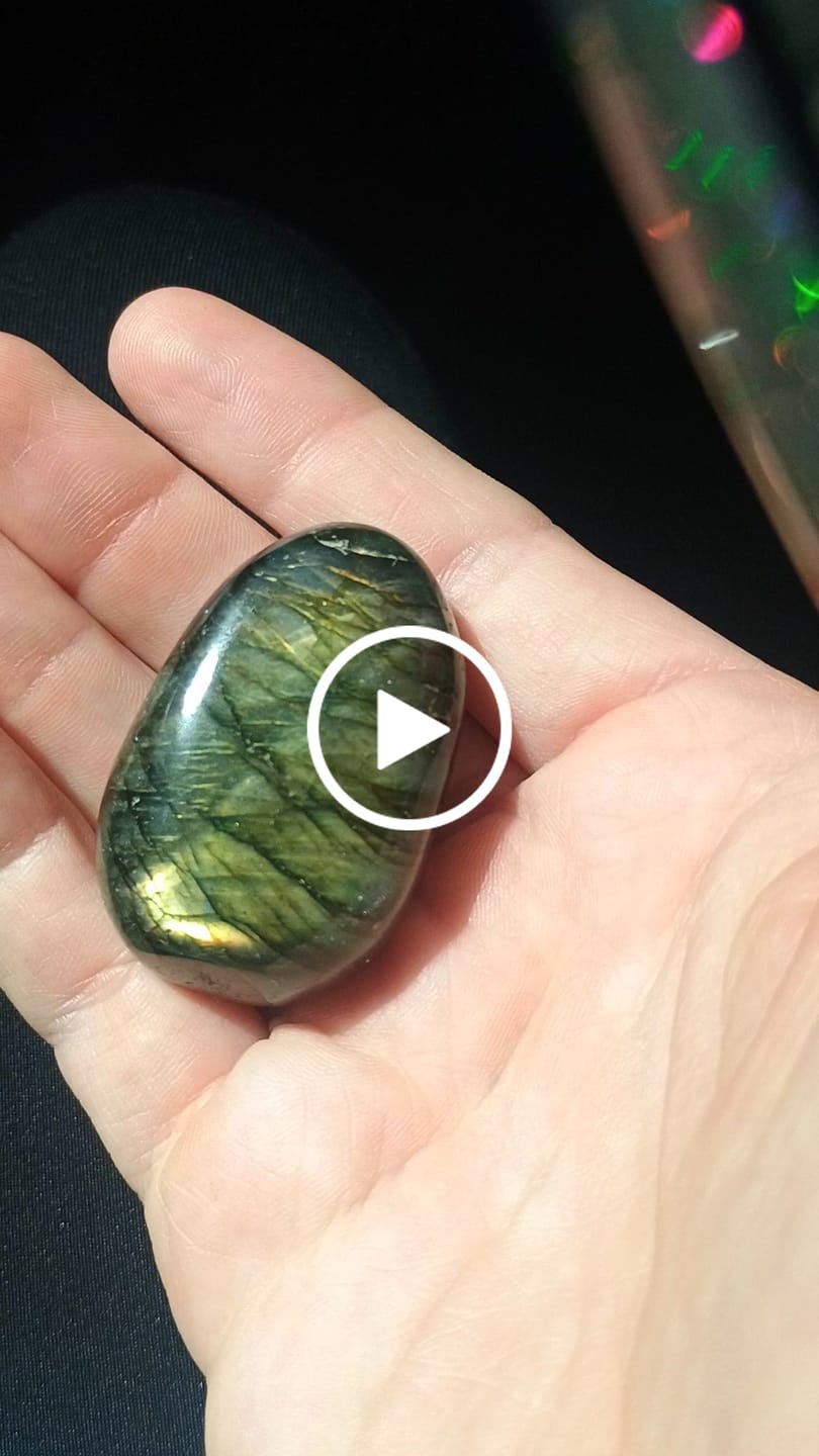 Customer video review of Crystal Meditation Masterclass Offer