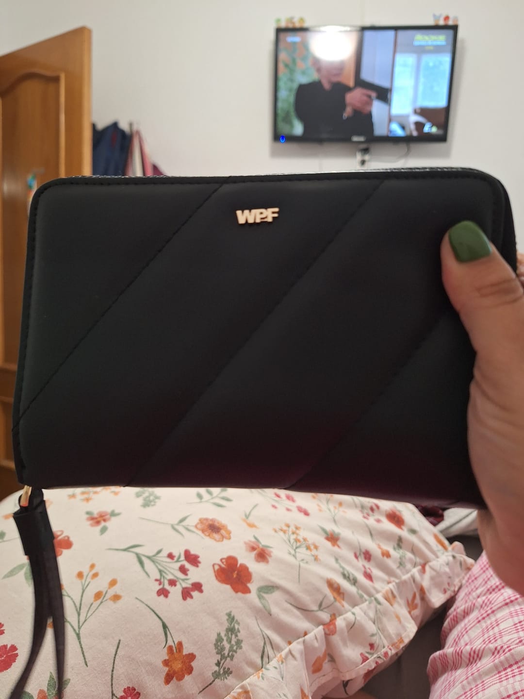 Customer photo review of Libreta de Ahorro con Cremallera A7 Negra