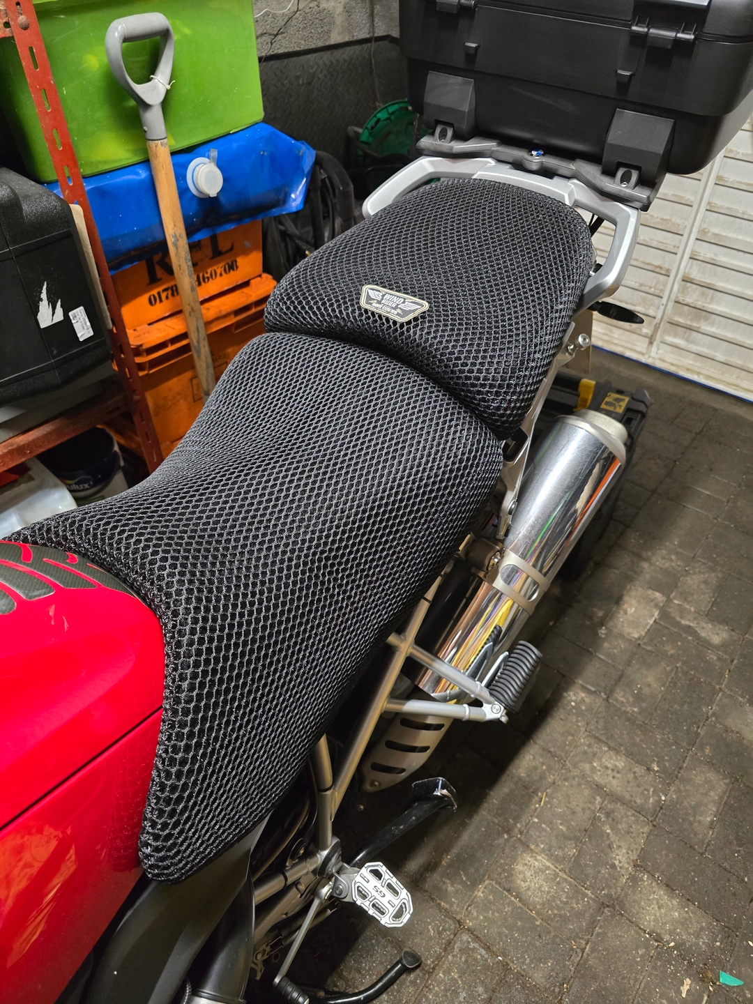 Wind Rider mesh seat cover on a BMW R 1200 GS