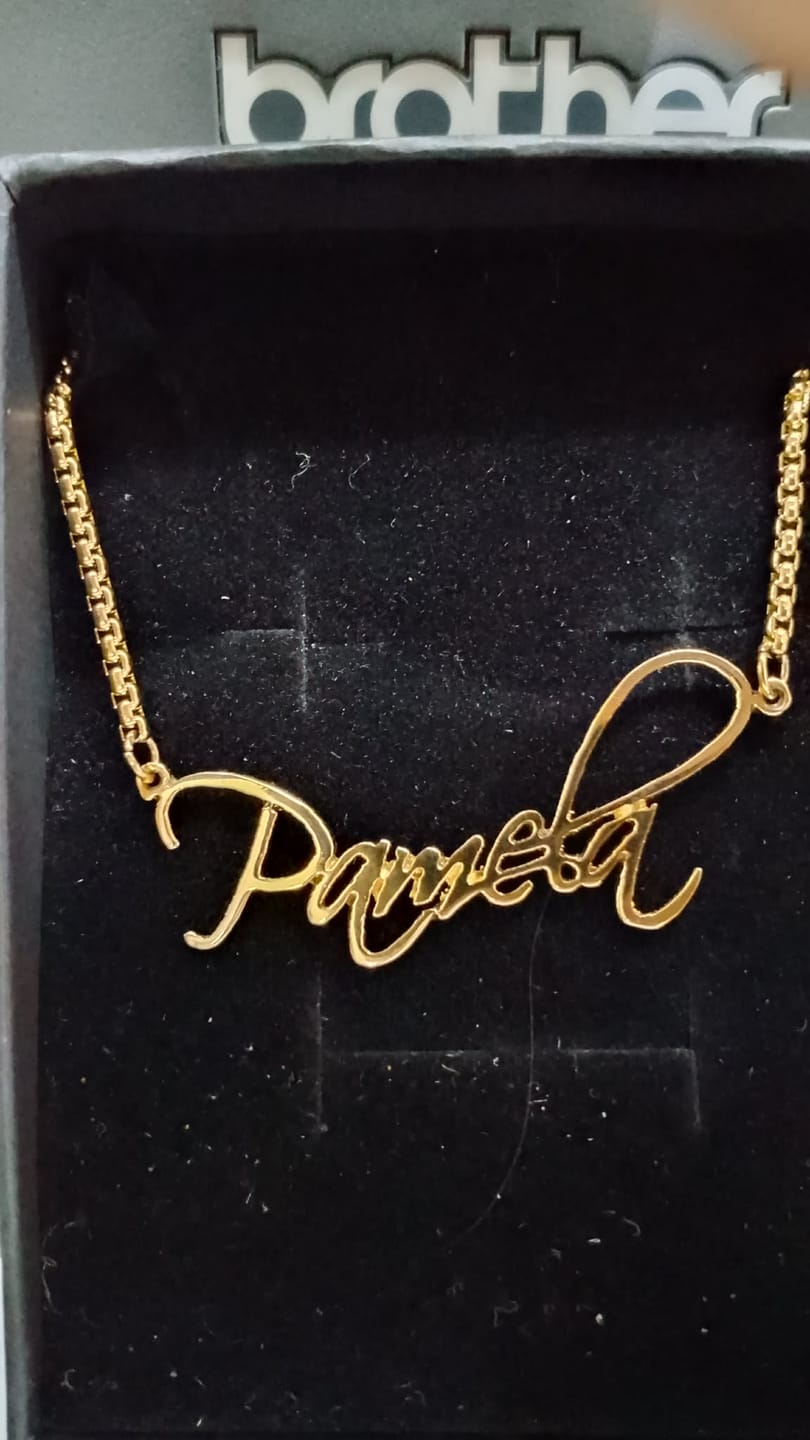 Customer photo review of Script-MT Name Necklace