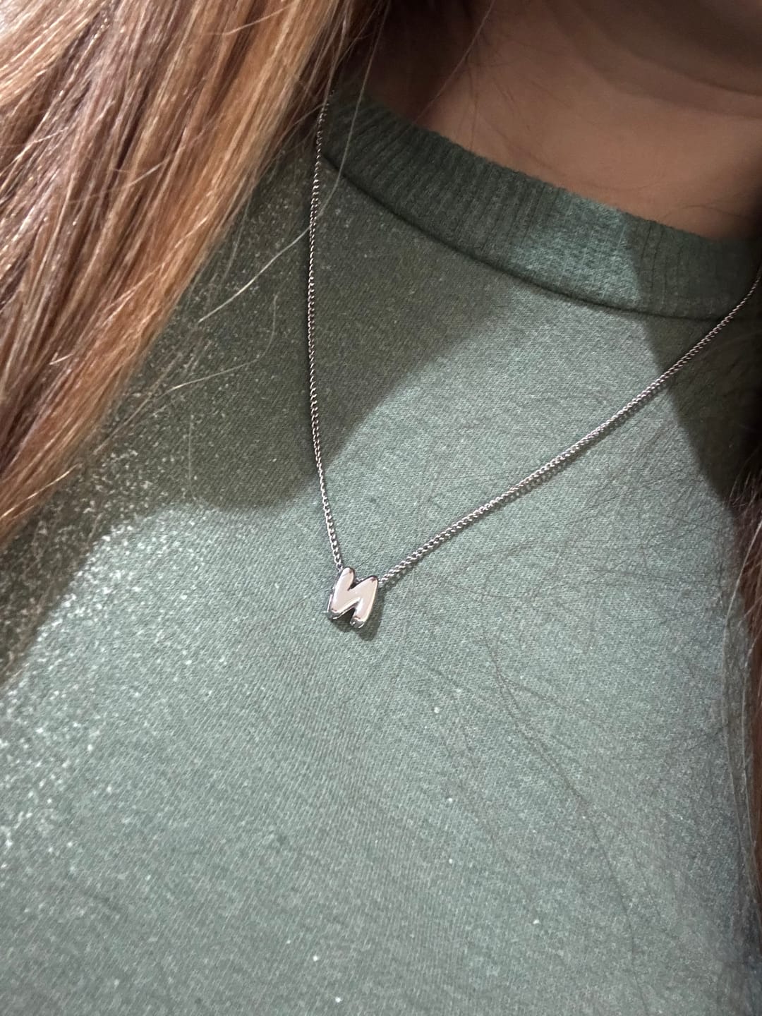 Customer photo review of Personaliza Tu Collar Con Inicial Mini Bubble Plateado