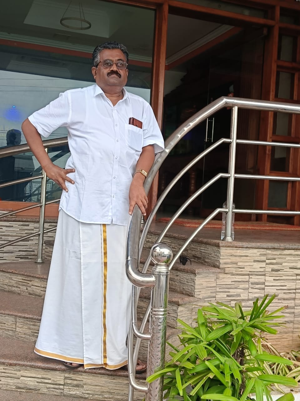 Customer photo review of Double Delight White Shirts - 2 Pcs Combo Pack