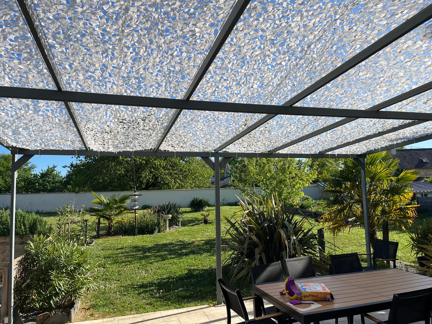 Customer photo review of Échantillon filet de camouflage renforcé