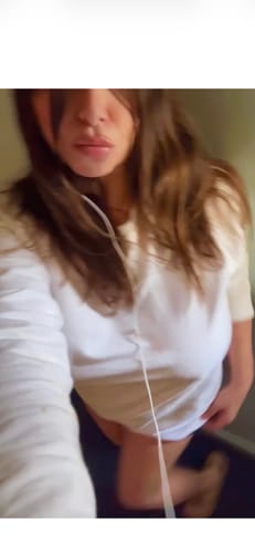 Customer photo review of Dolce Glow by Isabel Alysa Contour Self-Tanning Sculpt + Glow