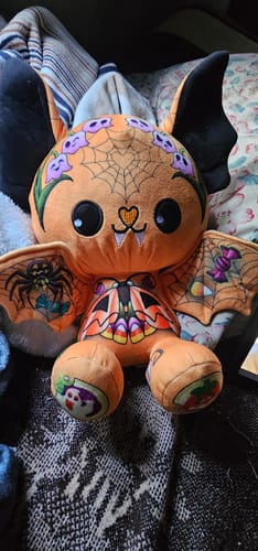 Customer photo review of Pumpkin the Bat Plushie
