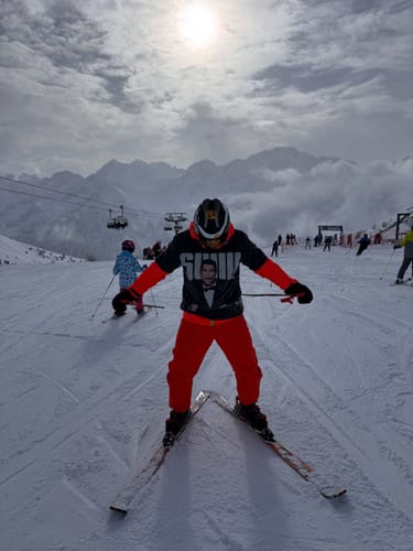 Customer photo review of RONALDO REAL MADRID V2 TEE