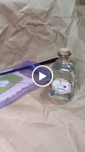 Customer video review of Fragancia BOURBON PISTACHIO