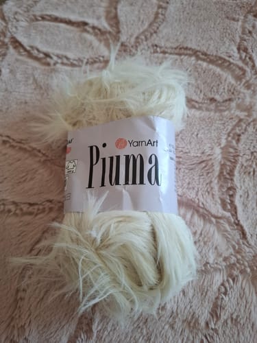 Customer photo review of YarnArt Piuma