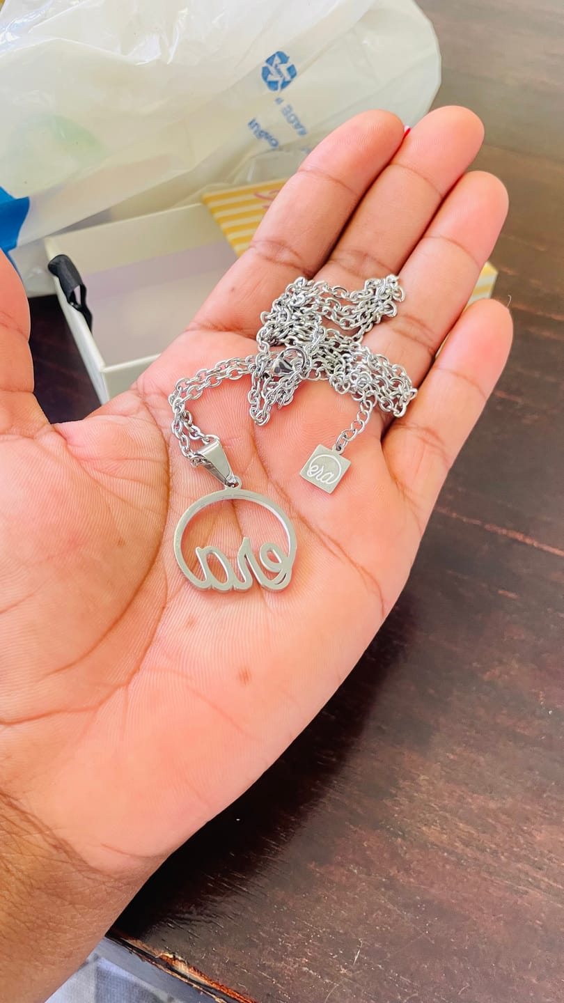 Customer photo review of Silver Era Necklace