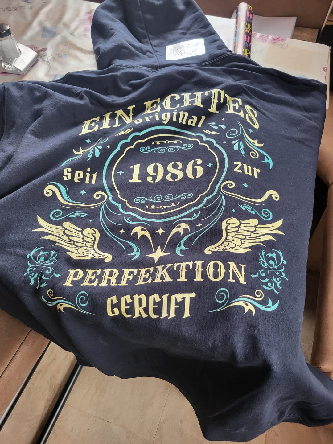 Customer photo review of Zur Perfektion gereift - Personalisierbarer Hoodie