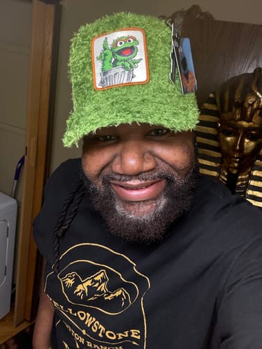 Customer photo review of OVERLORD X Sesame Street: Oscar The Grouch