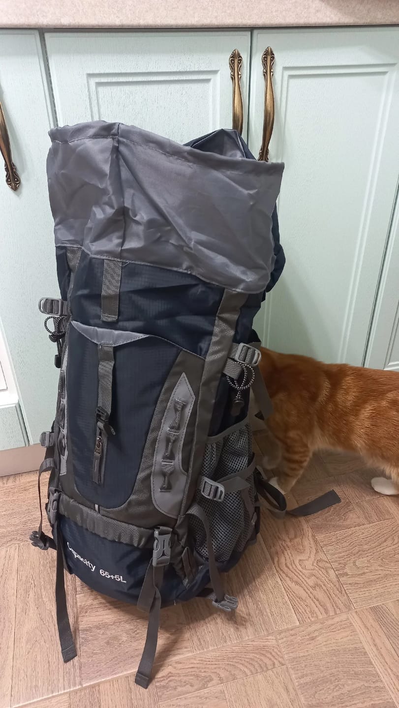 Customer photo review of Hiking Backpack 60L – Waterproof – Trekking & Travel