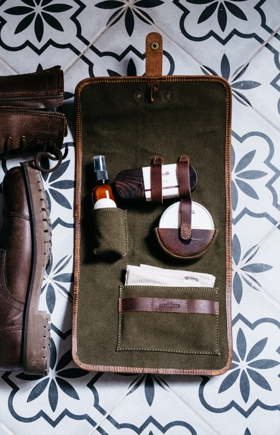 Customer photo review of leather care kit