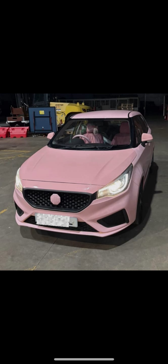 Customer photo review of High Glossy Baby/Light Pink Vinyl Wrap