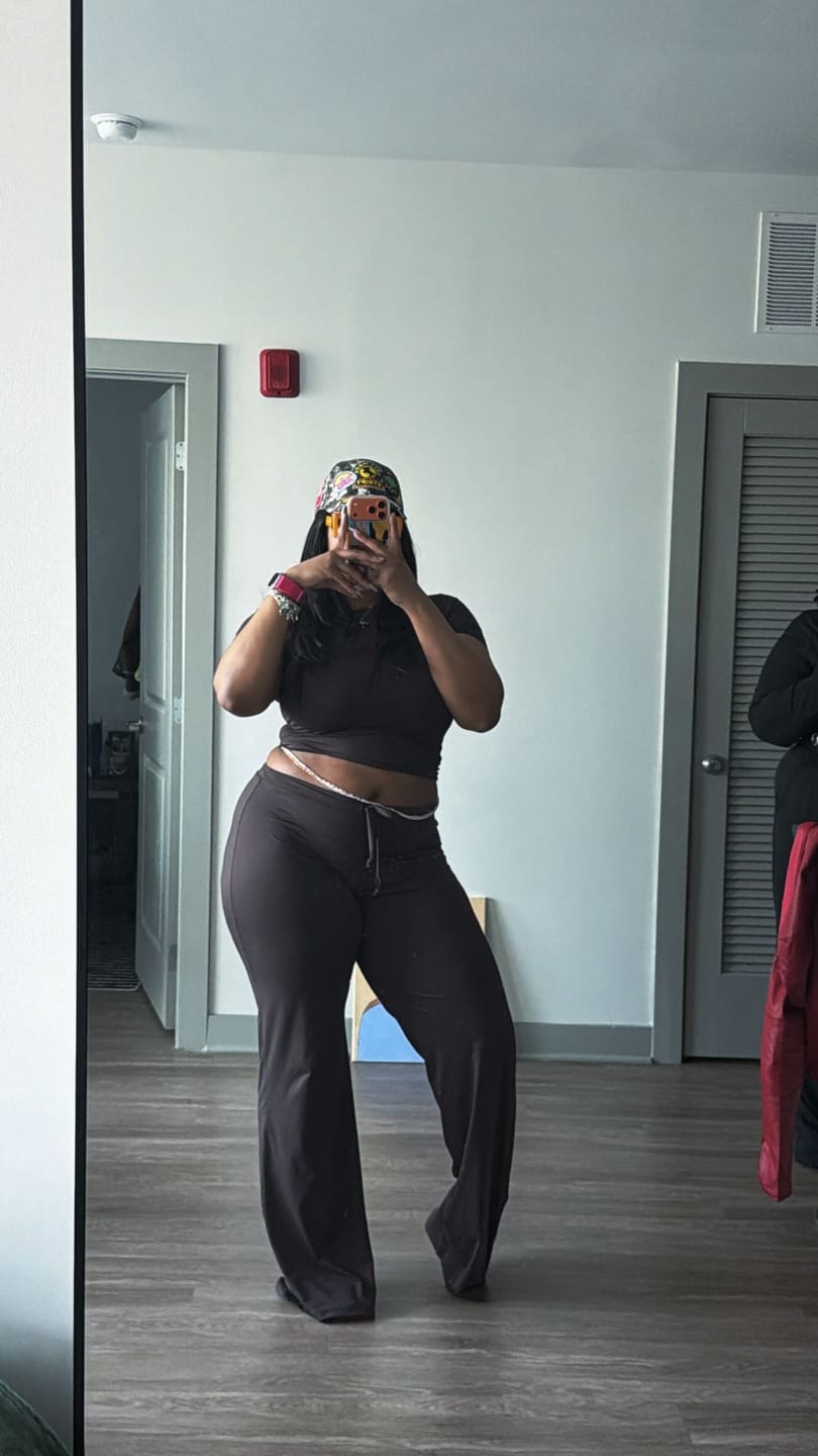 Customer photo review of PERFECT TEE