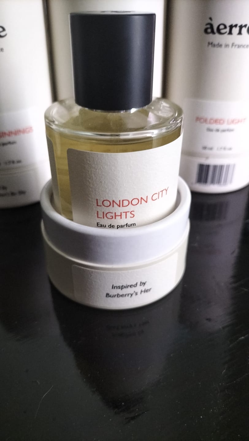 Customer photo review of London City Lights