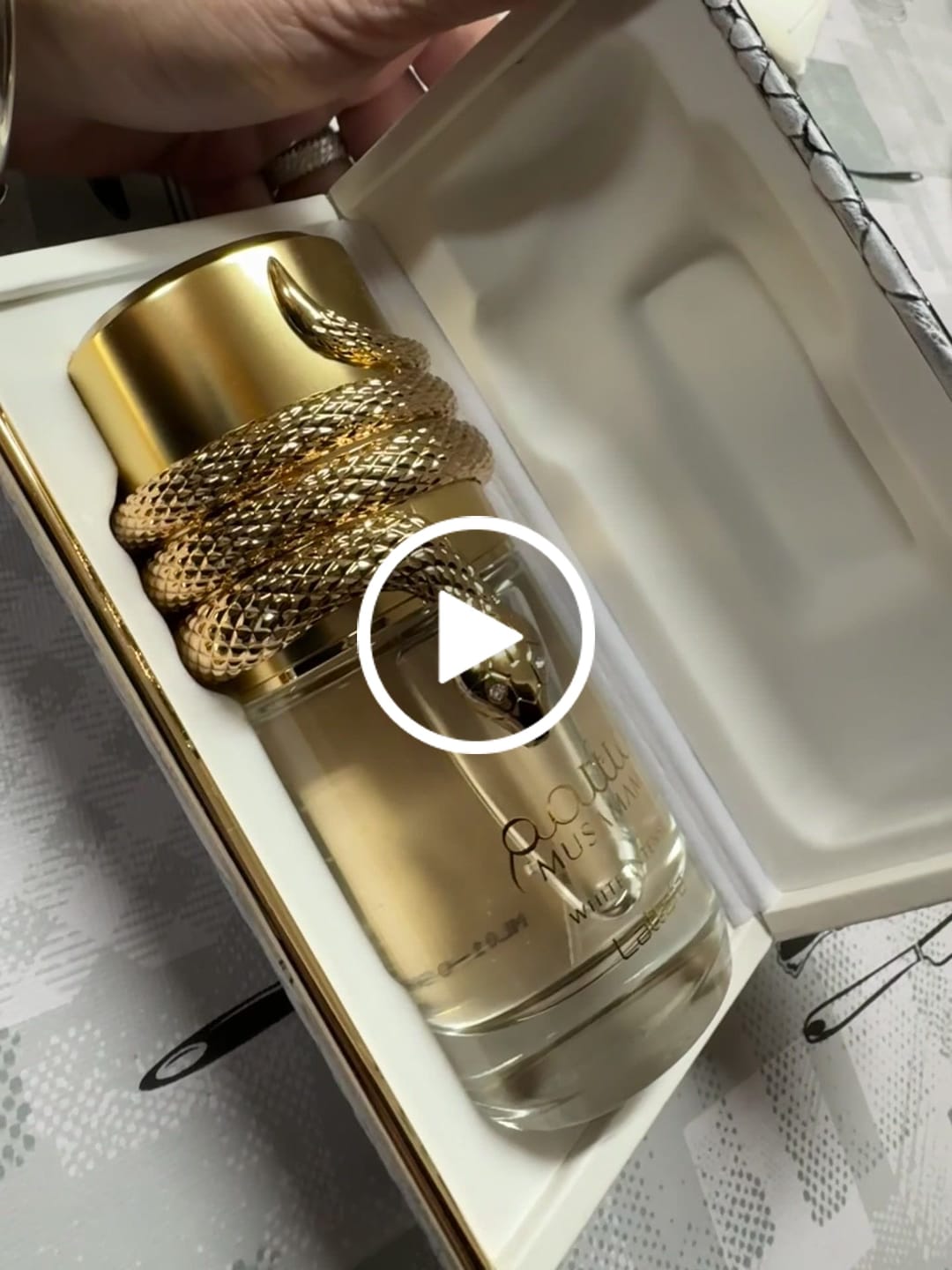 Customer video review of PERFUME MUSAMAM WHITE INTENSE LATTAFA  - 100ML